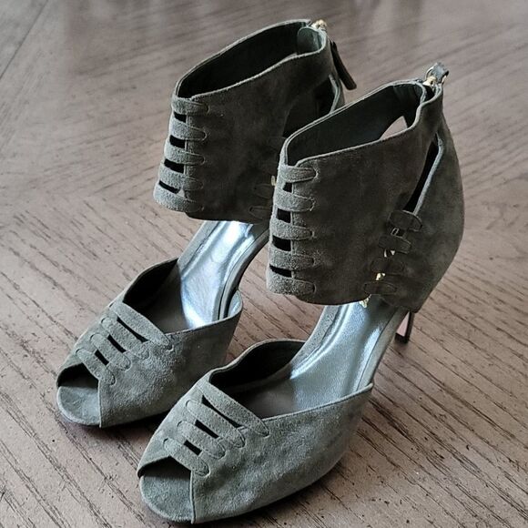 Olive green suede size 7 heels Vero cuoio New - Picture 7 of 7